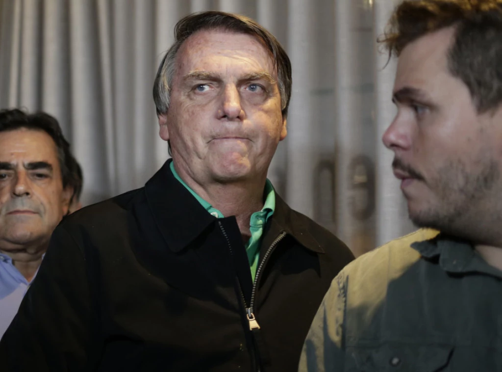 BOLSONARO POZVAN NA TRAMPOVI INAUGURACIJU: Traži se odobrenje da bivši predsednik napusti Brazil