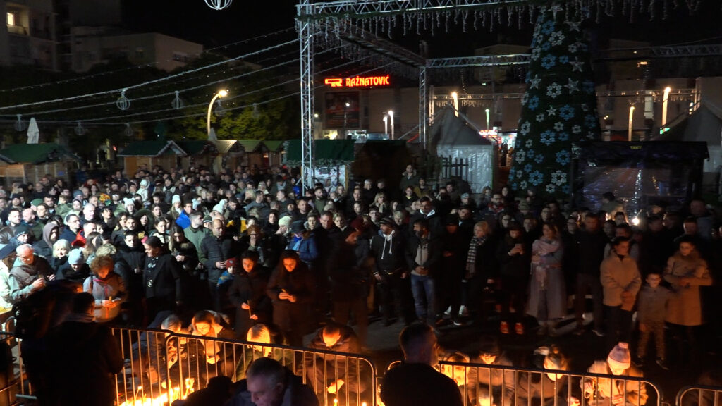 GRAĐANI CRNE GORE U NEDELJU ORGANIZUJU OKUPLJANJE: Pozivaju na 12 minuta tišine (FOTO)