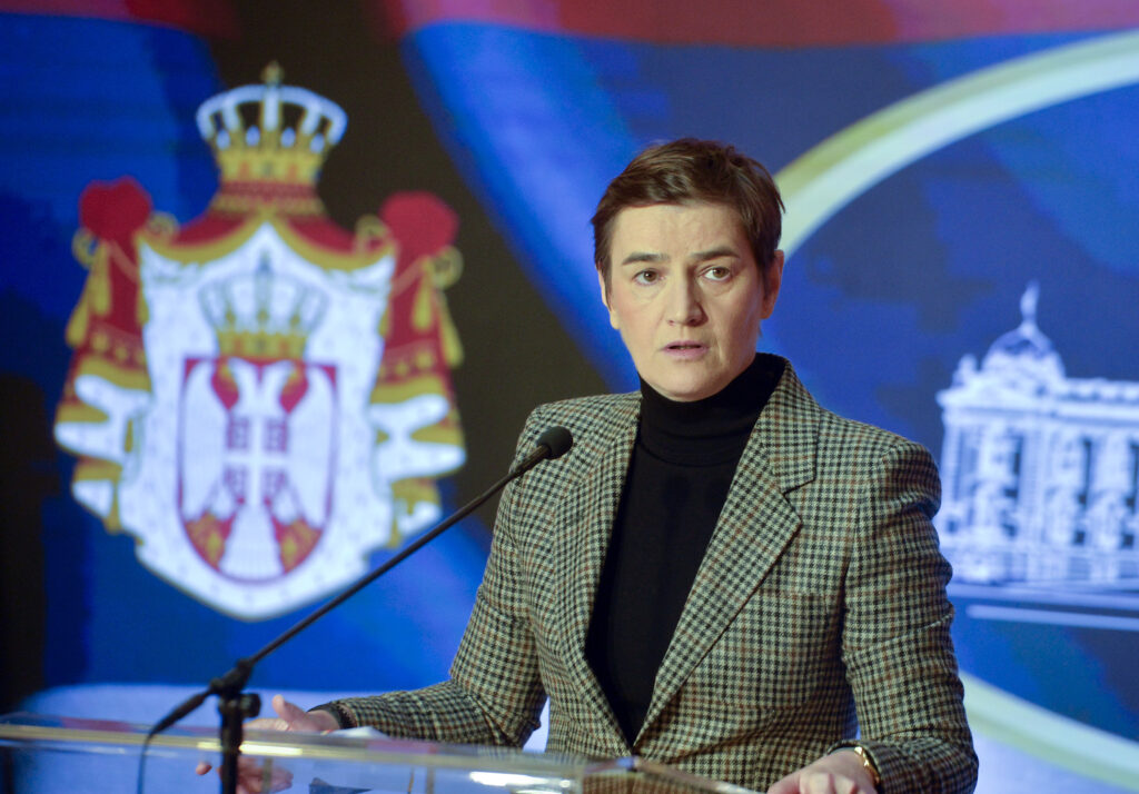 ČEKA SE ODGOVOR: Ana Brnabić ponudila 100 potpisa, opoziciji se ukazala demokratska prilika da skloni Vučića