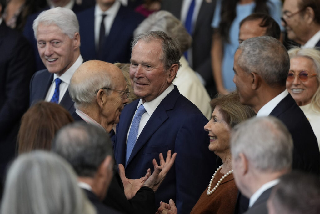 BUŠ, KLINTON I OBAMA MEĐU ZVANICAMA: Svi živi bivši predsednici SAD na Trampovoj inauguraciji