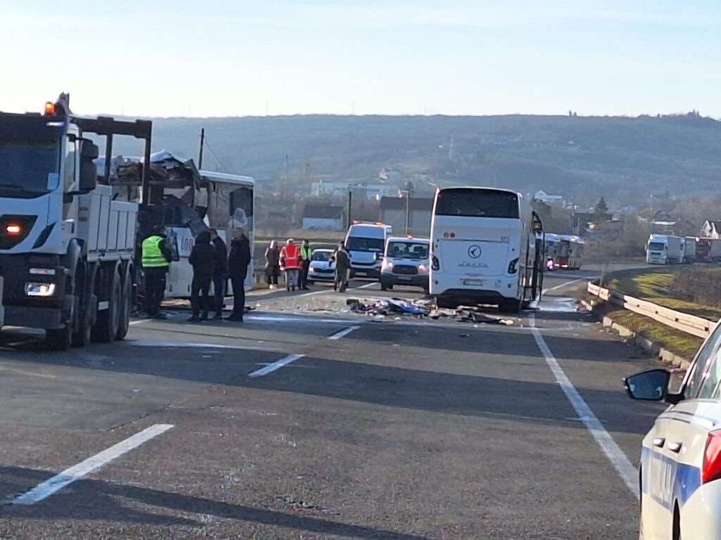 MLADI INŽENJER POŠAO NA POSAO I NASTRADAO: Uroš H. (29) poginuo u strašnom sudaru autobusa kod Umke