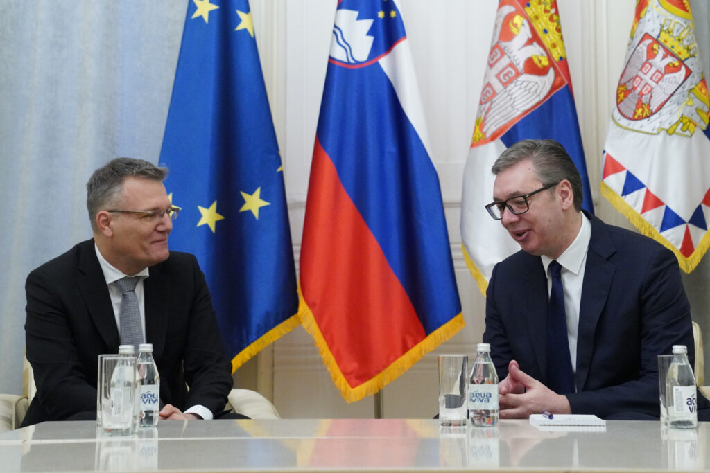 OČEKUJEM NASTAVAK SARADNJE U DUHU PRIJATELJSTVA: Vučić primio u oproštajnu posetu ambasadora Slovenije