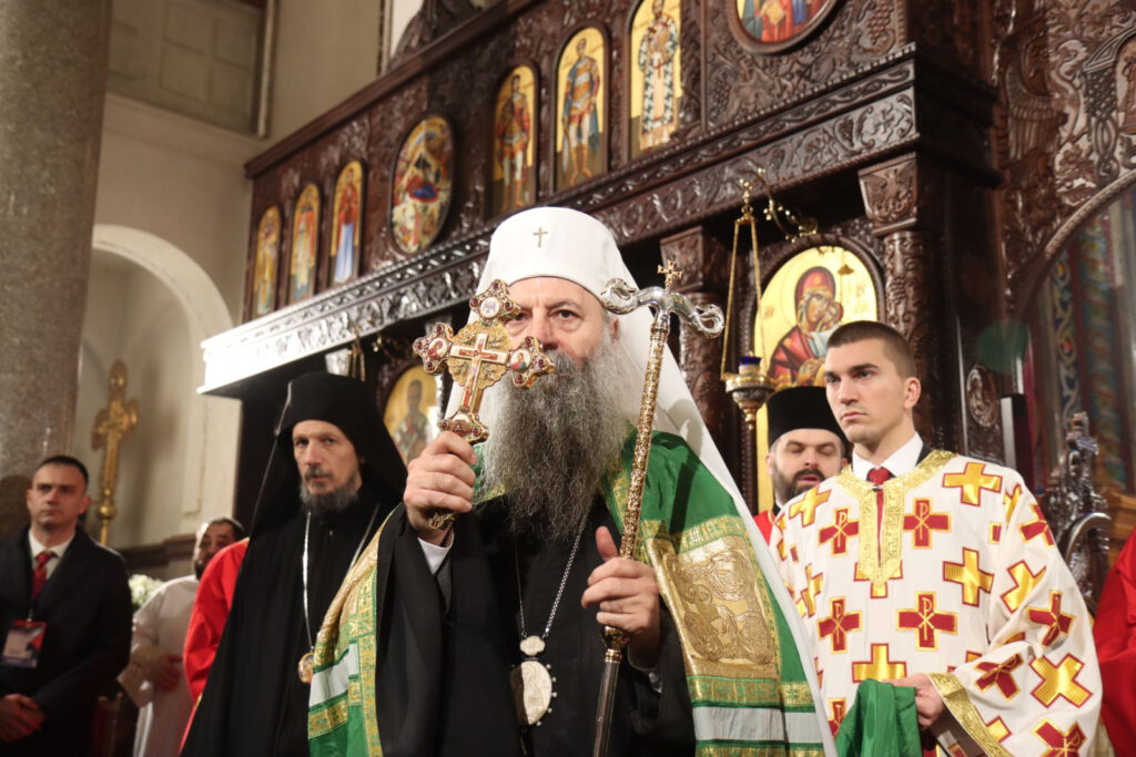 MIR U NAMA I MIR MEĐU NAMA: Patrijarh Porfirije poziva na kraj nasilja i podela