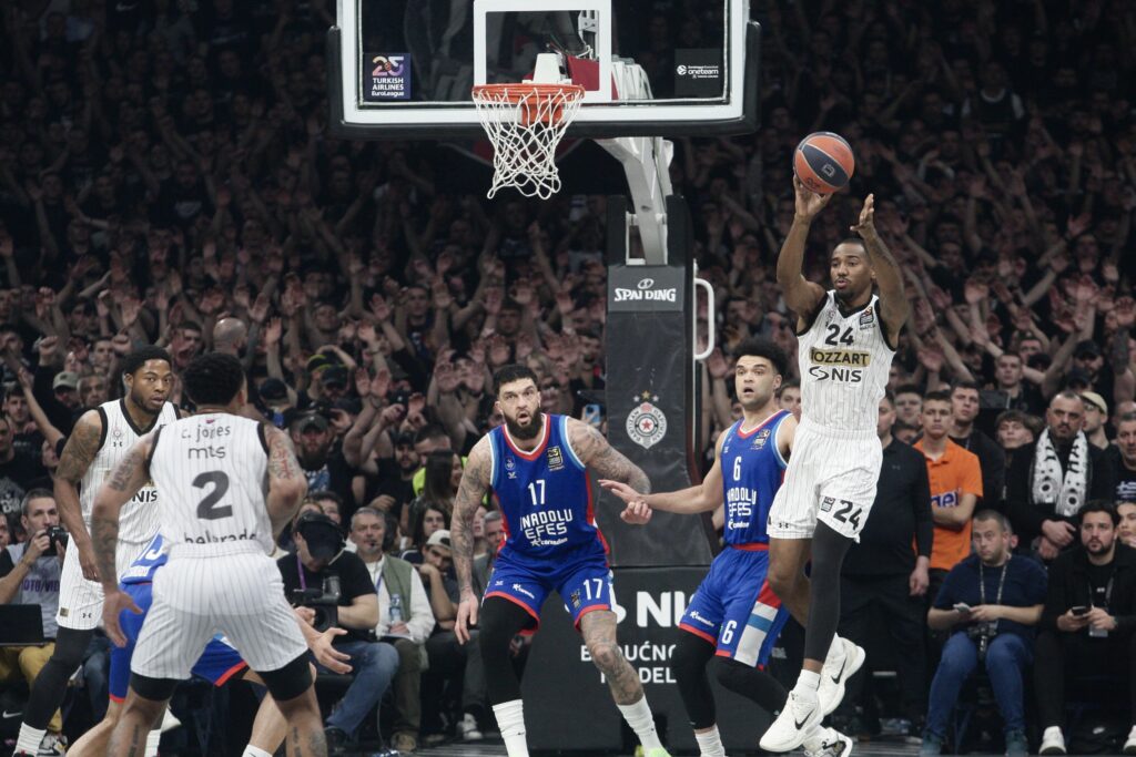 PARTIZAN-EFES: Meč koji crno-beli moraju dobiti