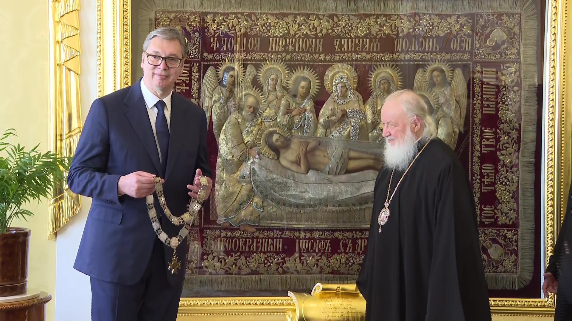 ALEKSANDAR VUČIĆ I KIRIL