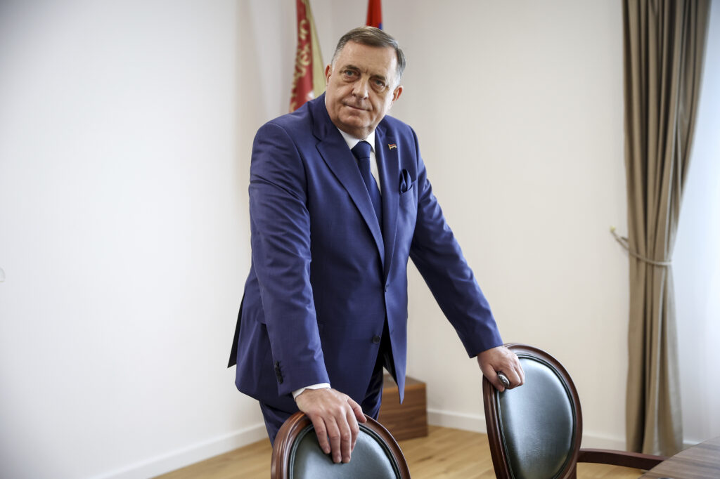 ŽELE DA DOVEDU DŽIHADISTE: Dodik izjavio da nije ratni huškač