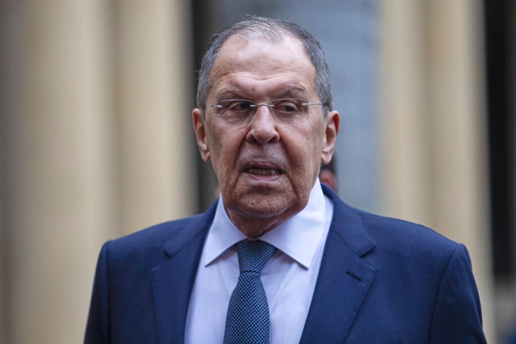 EVROPA PROTIV RUSIJE POD NACISTIČKOM ZASTAVOM: Lavrov se oglasio na ceremoniji polaganja venaca