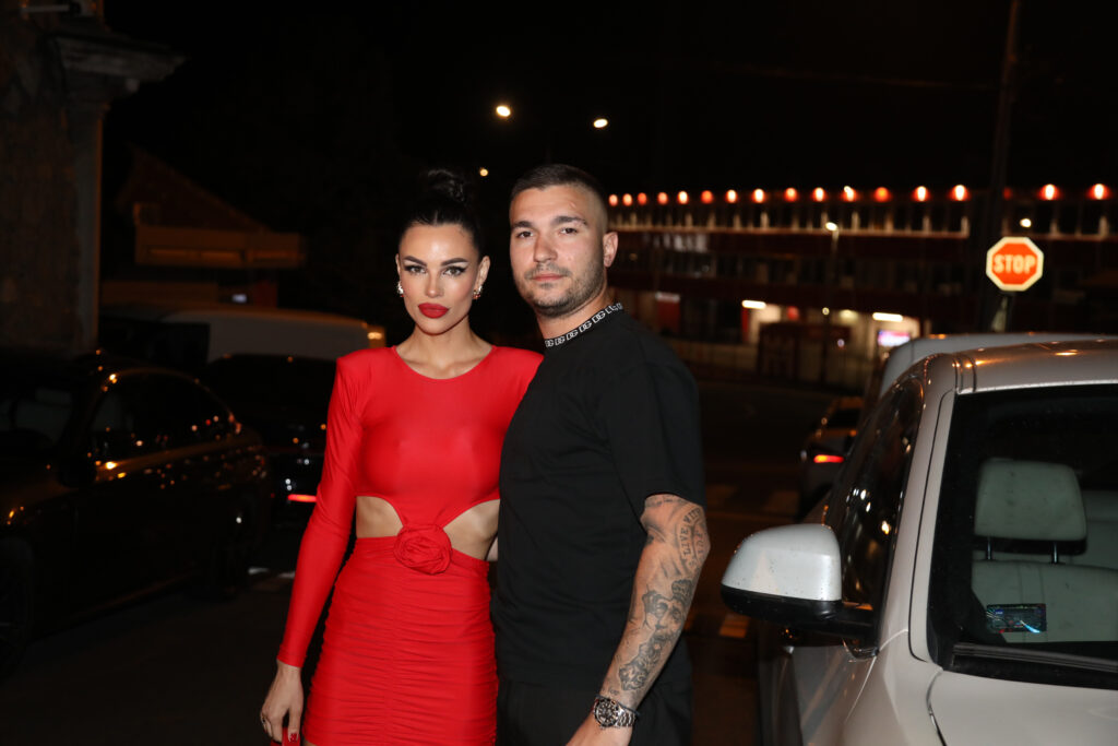 PREUZEO PORODIČNI BIZNIS SUPRUGE: Mirko Šijan i Bojana dobro zarađuju na pijaci