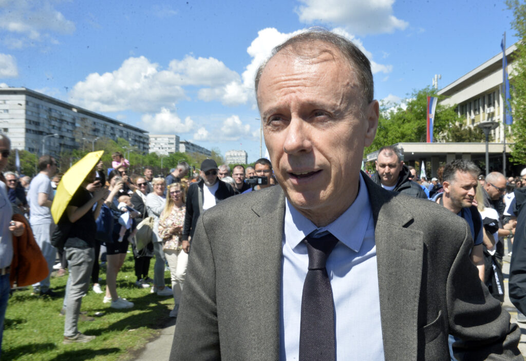 GEST POVERENJA I UKAZANA ČAST: Rektor Đokić nije negirao da je dao saglasnost da bude na izbornoj listi studenata