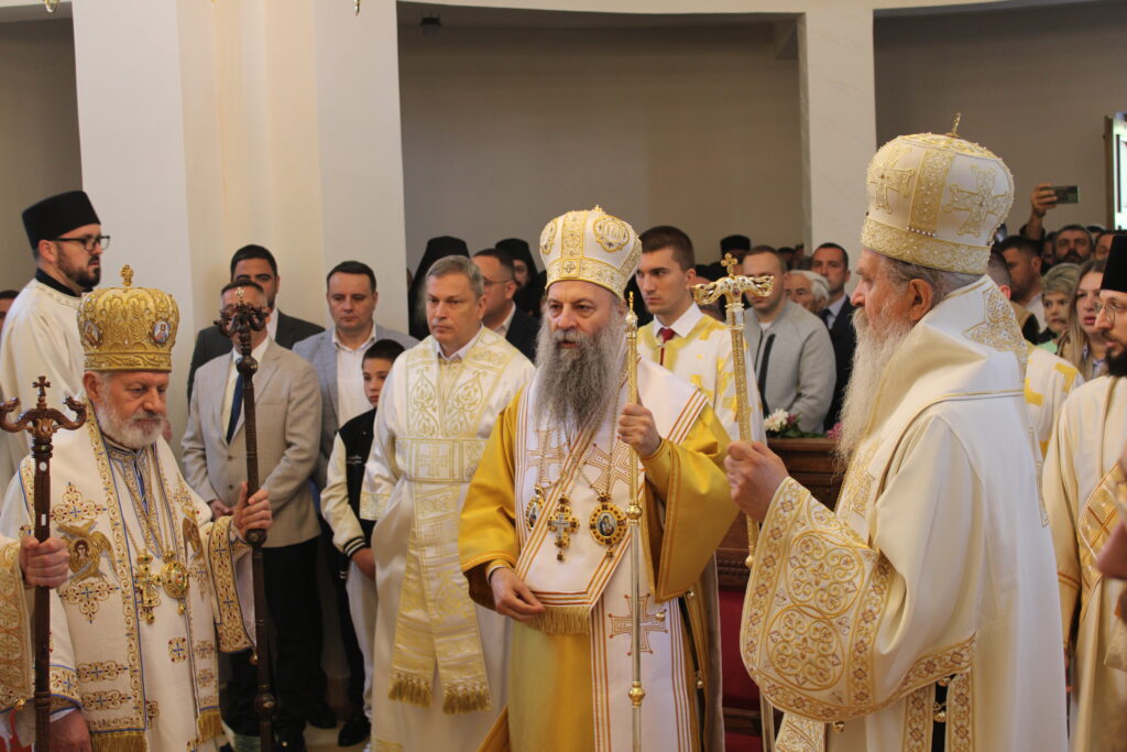 LJUBAV JE SMISAO NAŠEG POSTOJANJA: Patrijarh Porfirije u rodnom mestu Svetog Save