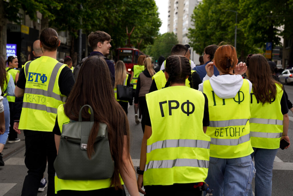 PAZI KOGA BIRAŠ: Studenti u blokadi održali protesnu šetnju u Beogradu