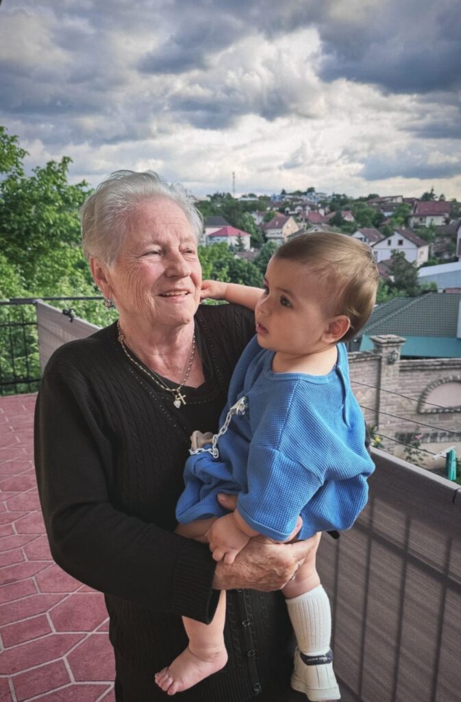 PORODIČNO OKUPLJANJE U KUĆI MIHAJLOVIĆA: Unuk pokojnog Siniše prvi put u Srbiji