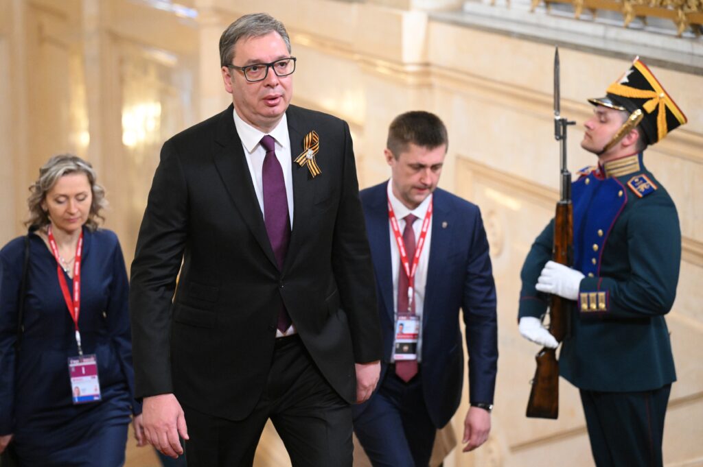 VELIKA SILA, DIVNI PRIJATELJI: Vučić će se sutra sastati sa Si Đinpingom