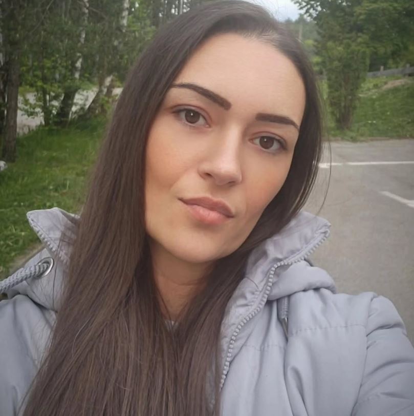 OKAČILA MIKROFON O KLIN I POSTALA DOKTORKA: Dajana Penezić danas ima dvoje dece i evo kako izgleda