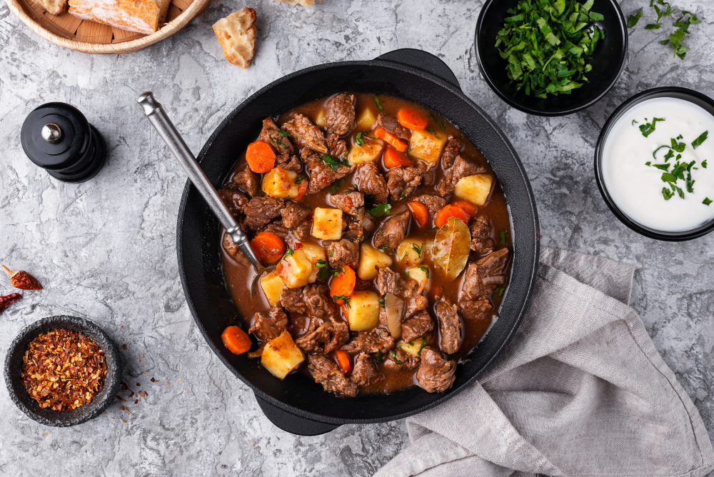 ODUŠEVLJAVA MIRISOM I UKUSOM: Recept za ukusan juneći gulaš