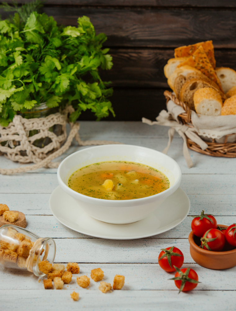 UKUSOM VRAĆA U DETINJSTVO: Recept za krompir čorbu sa piletinom