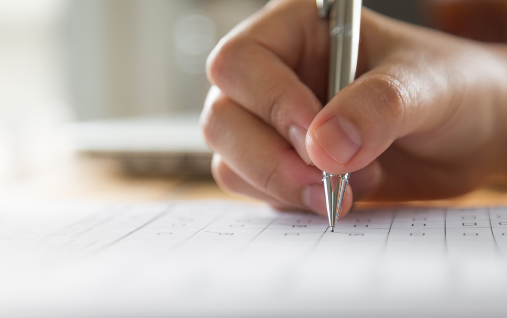 SVE INFORMACIJE NA JEDNOM MESTU: Konkurs i Informator za upis u srednju školu od danas u prodaji