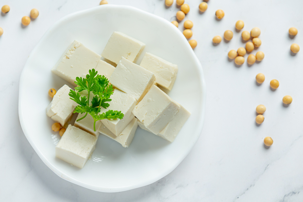 STRUČNJACI OTKRIVAJU ISTINU: Da li je tofu zaista opasan ili je najbolji saveznik našeg zdravlja?