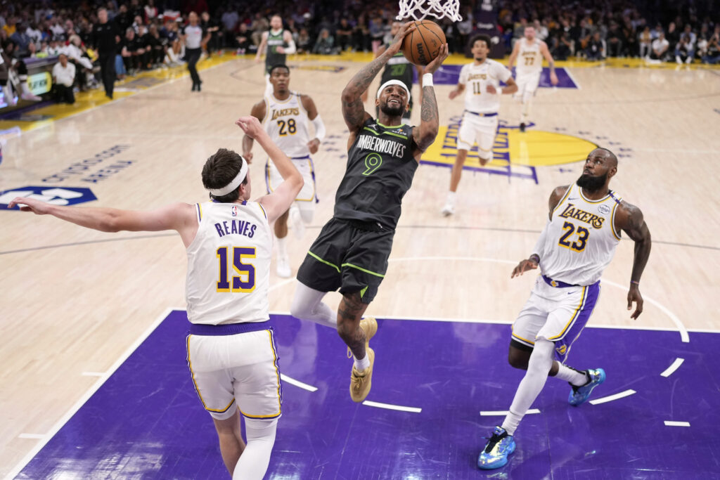 GLASINE SVE JAČE, A SADA SE POJVAILI NOVI NAGOVEŠTAJI: Lebron Džejms se povlači?