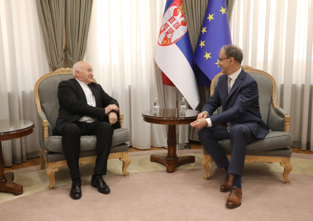 MEĐUETNIČKO I VERSKO POVEZIVANJE: Predsednik Vlade Macut sastao se sa nadbiskupom Ladislavom Nemetom