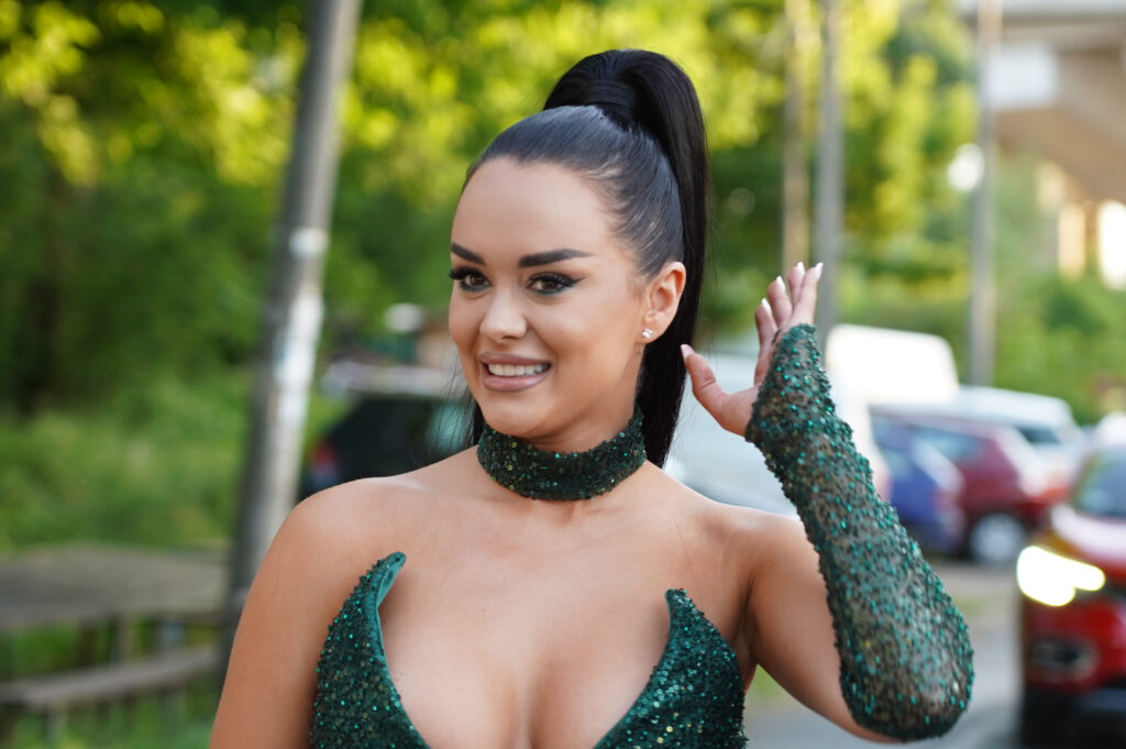 JA SAM KRALJICA BAKŠIŠA: Tijana Milentijević tvrdi da od zarade za jednu noć može da kupi automobil