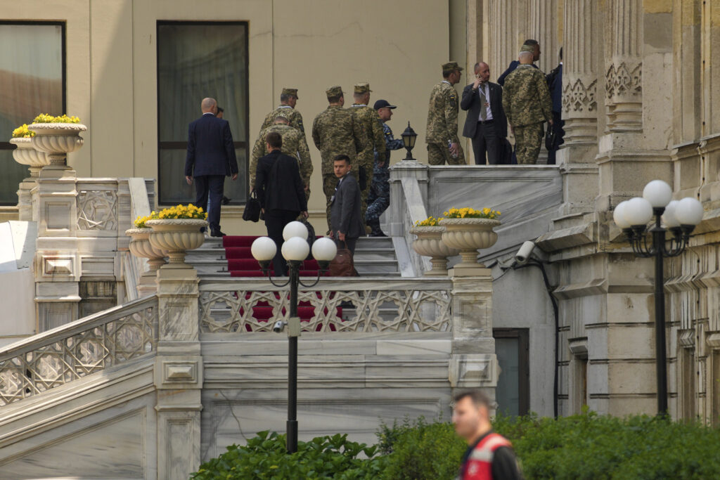 ZAVRŠENI PREGOVORI U ISTANBULU: Medinski došao sa memorandumom o budućem mirovnom sporazumu