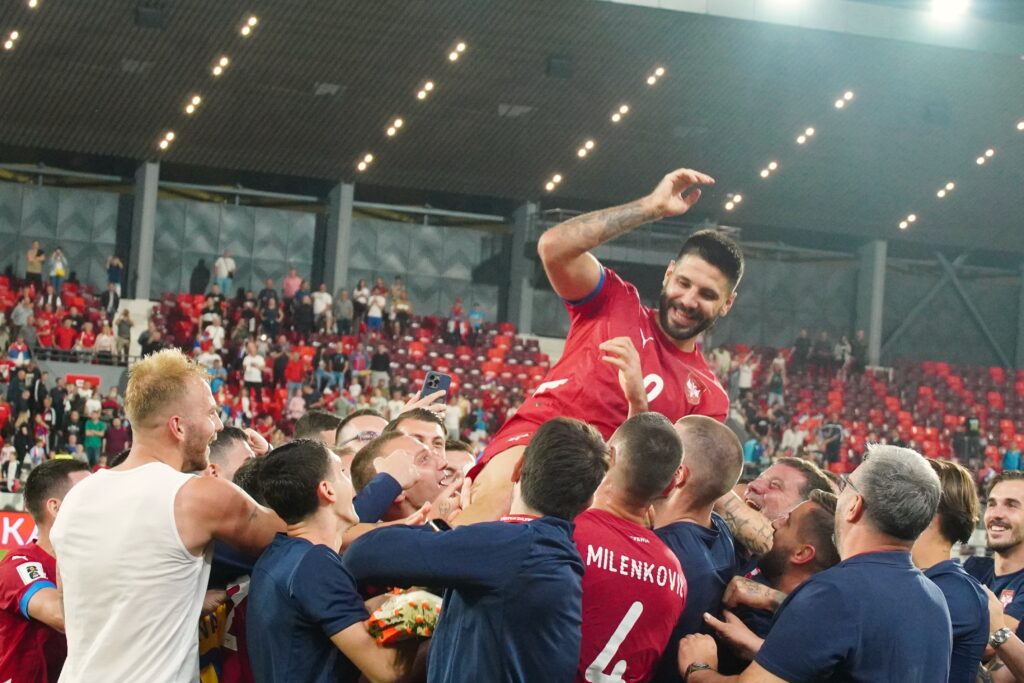 PONUDA KOJA SE NE ODBIJA: Mitroviću stigao poziv sa Ostrva