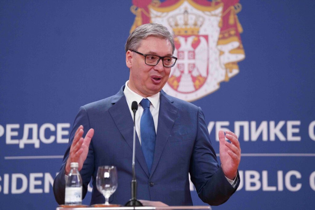 ORUŽJE SE NE KORISTI U POZORIŠTU I DOMU ZDRAVLJA: Vučić prokomentarisao sukob na Bliskom istoku i otkrio kome Srbija prodaje municiju
