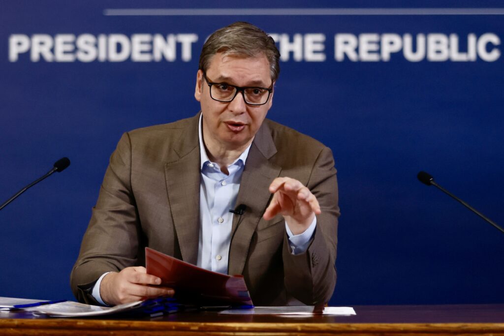 RADUJEM SE JAČANJU NAŠIH BILATERALNIH VEZA: Predsednik Vučić čestitao Liju na pobedi