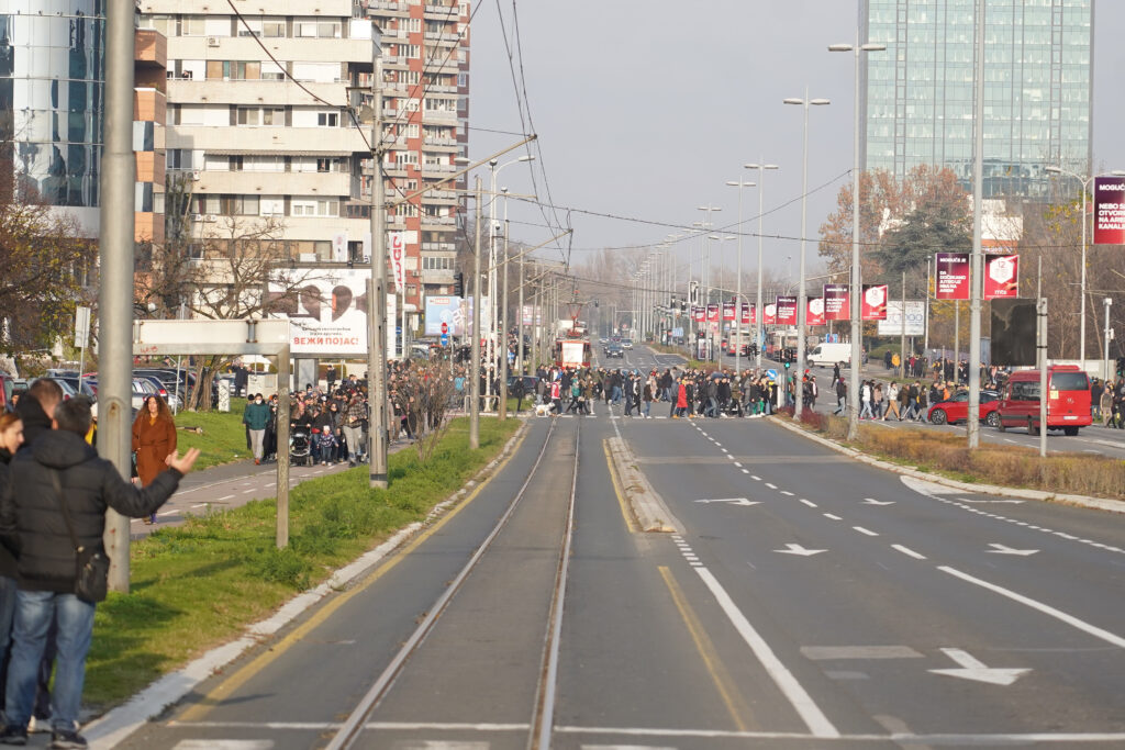 BLOKADA BRANKOVOG MOSTA I GAZELE: Najavljena okupljanja u 30 gradova