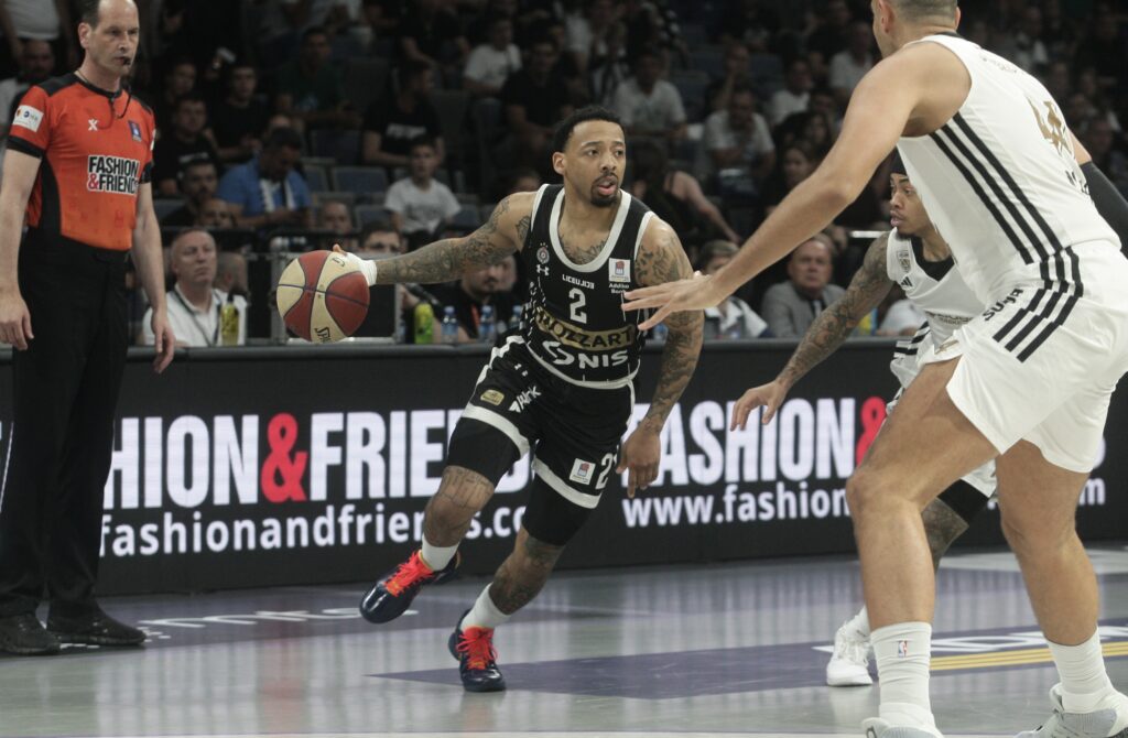 PARTIZAN SAVLADAO TIM IZ ŽELEZNIKA: Utakmica koju je obeležio Dvejn Vašington
