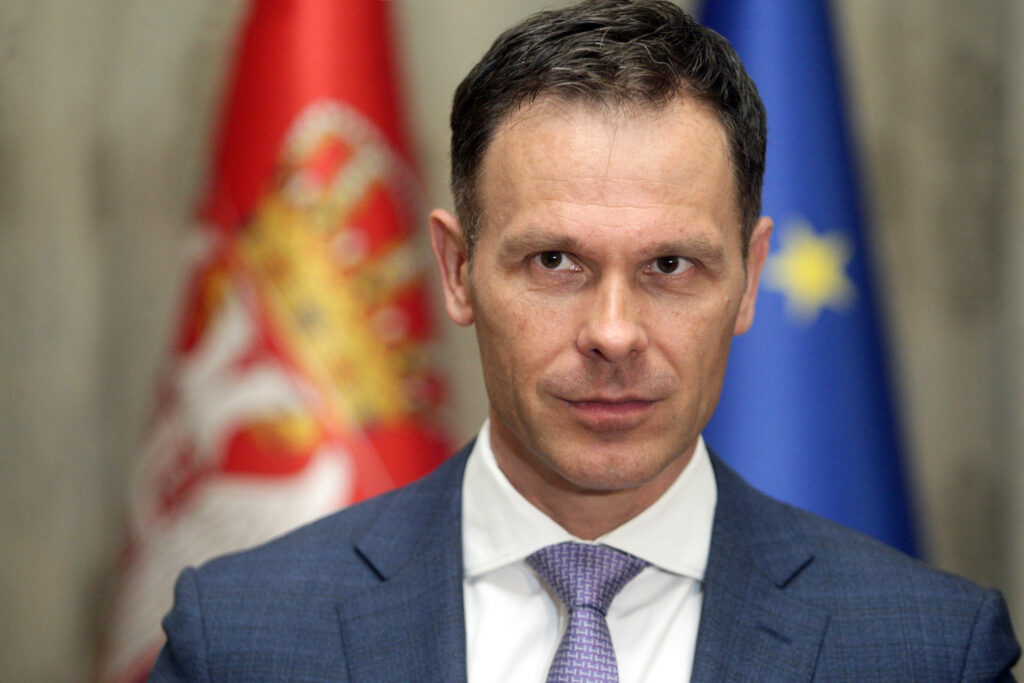 AKO TO NE BUDE DOSTA, IZ BUDŽETA JOŠ NOVCA: Ministar Mali otkrio da je za alimentacioni fond izdvojeno 500 miliona dinara