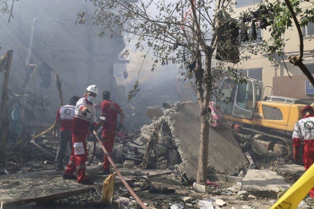 TEK JE POČELO: Izrael pokrenuo novi napad na Iran