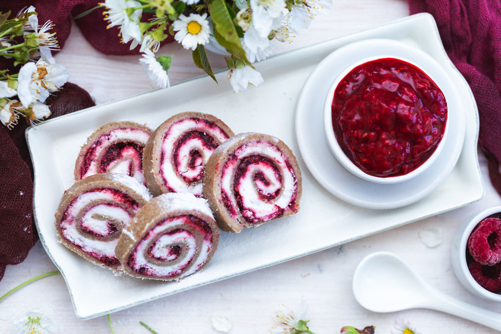 DESERT KOJI IZAZIVA ZAVISNOST: Recept za najukusniju tortu sa malinama