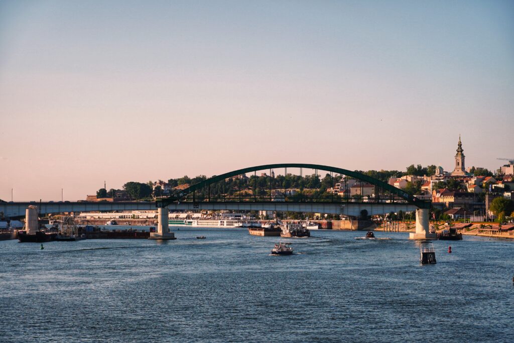 NA SNAZI CRVENI METEO-ALARM: RHMZ upozorava na visoke temperature i jačanje toplotnog talasa