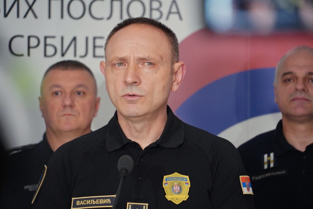 VASILJEVIĆ ZAGRMEO: Svi koji su napali policiju u Novom Pazaru biće privedeni
