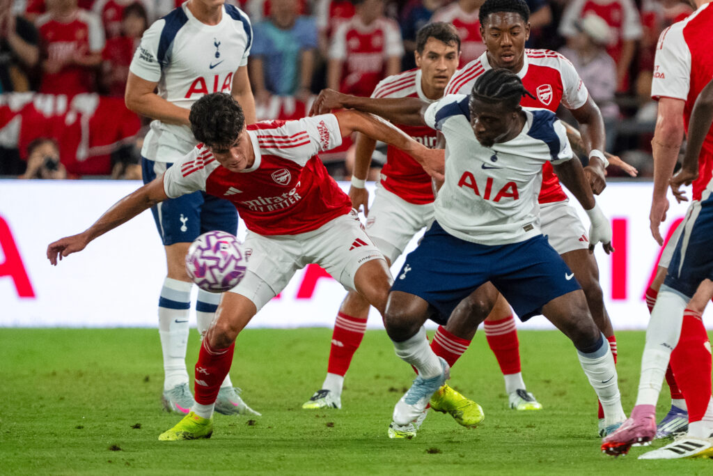 GOL SA POLA TERENA I TROFEJ: Totenhem poslao poruku pred sezonu