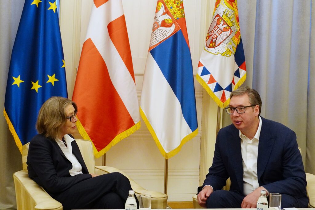 ISKORISTIO SAM PRILIKU DA ČESTITAM DANSKOJ: Vučić se sastao sa Pernil Daler Karde