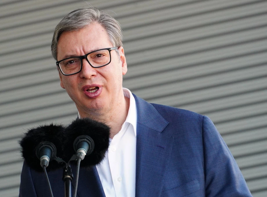 PROFESIONALNO SU OBAVILI TEŽAK ZADATAK: Predsednik Aleksandar Vučić odao priznanje policiji i ministru Dačiću