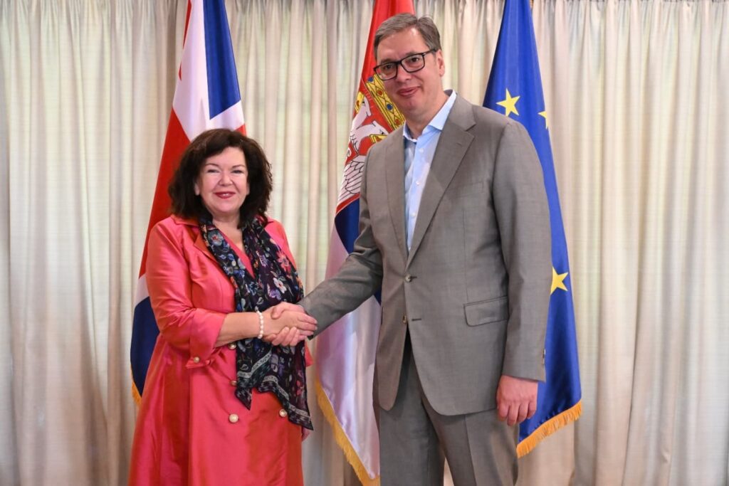 SRBIJA SPREMNA ZA NASTAVAK DIJALOGA: Aleksandar Vučić se sastao sa Karen Pirs