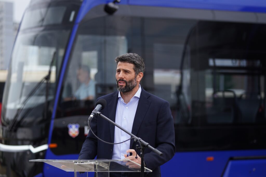 GRAD BEOGRAD KUPIO 25 VOZILA: Predstavljeni novi tramvaji, prvi od sutra u saobraćaju