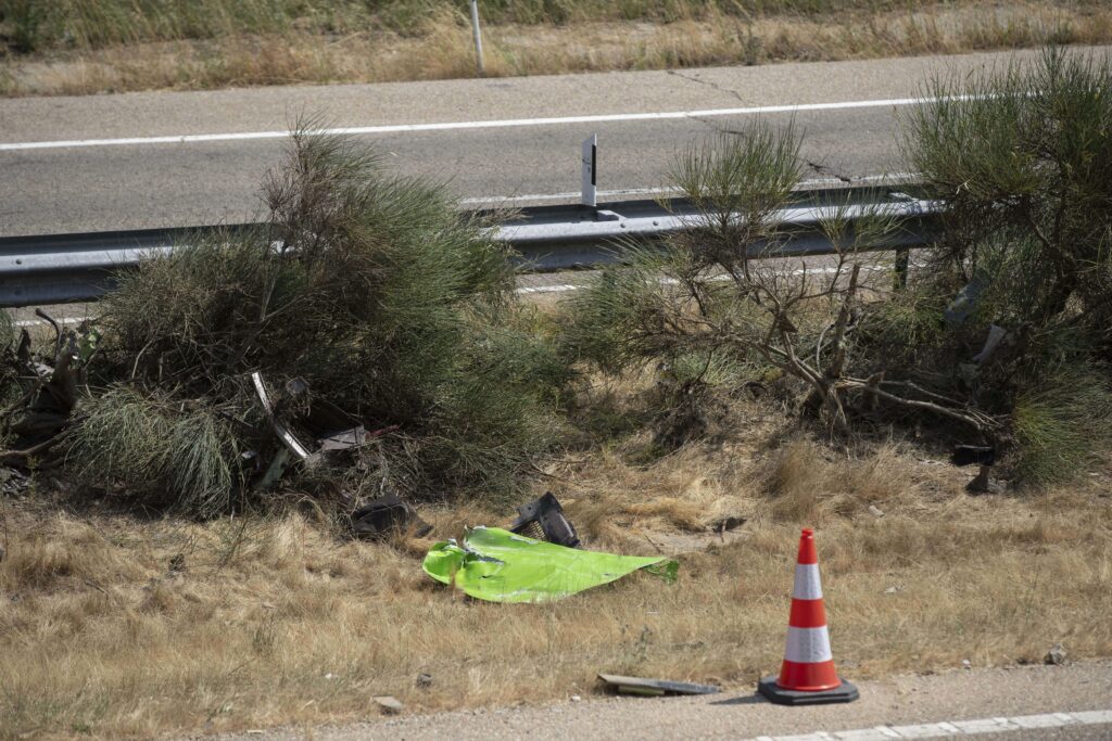 VOZILO SLETELO SA PUTA, PA SE ZAPALILO: Osvanuo snimak nakon Žotine nesreće