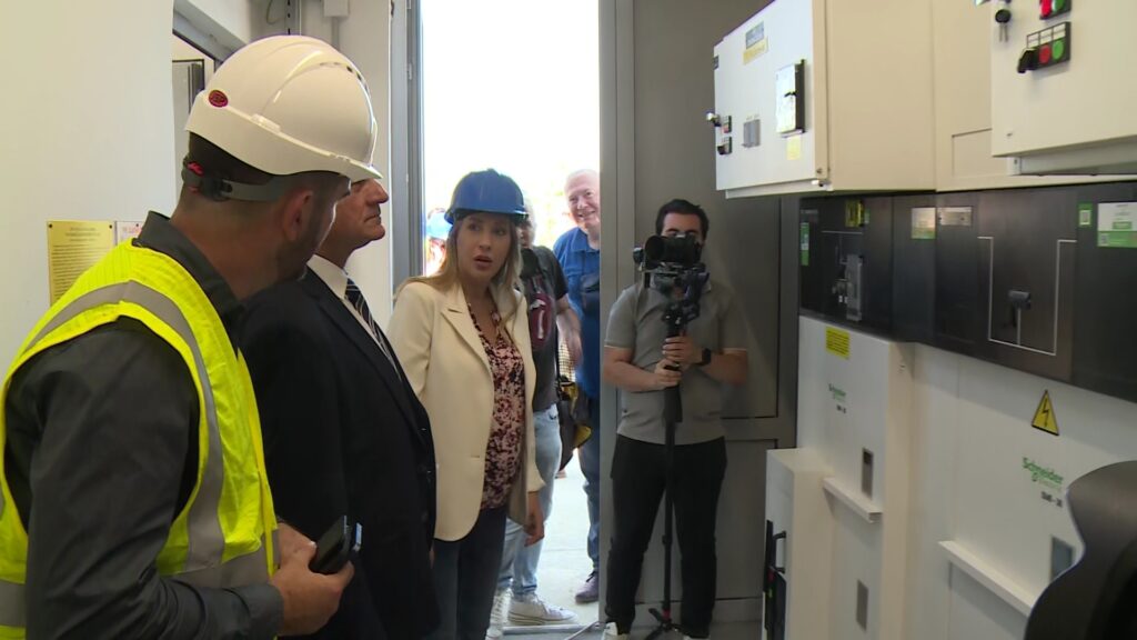U KOSTOLCU OTVORENA SOLARNA ELEKTRANA: „Petka“ puštena u probni rad