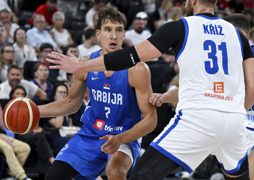BOGDAN BOGDANOVIĆ POVREĐEN: Propušta Letoniju