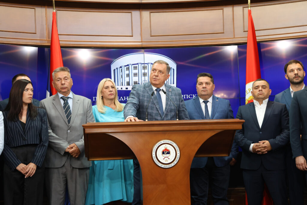 MANDAT MI JE DAO NAROD I NAROD ĆU DA PITAM: Dodik najavio referendum u Republici Srpskoj