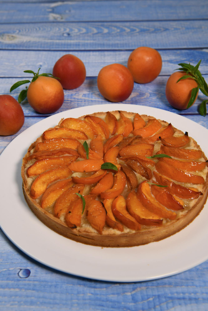 JEDNOSTAVNA I BRZA PRIPREMA: Recept za lenju pitu sa breskvama