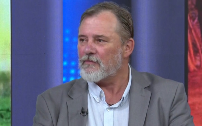 „AKTUELNOSTI“ NA HAPPY TV: Zapadno društvo propada, a Tramp gubi moć