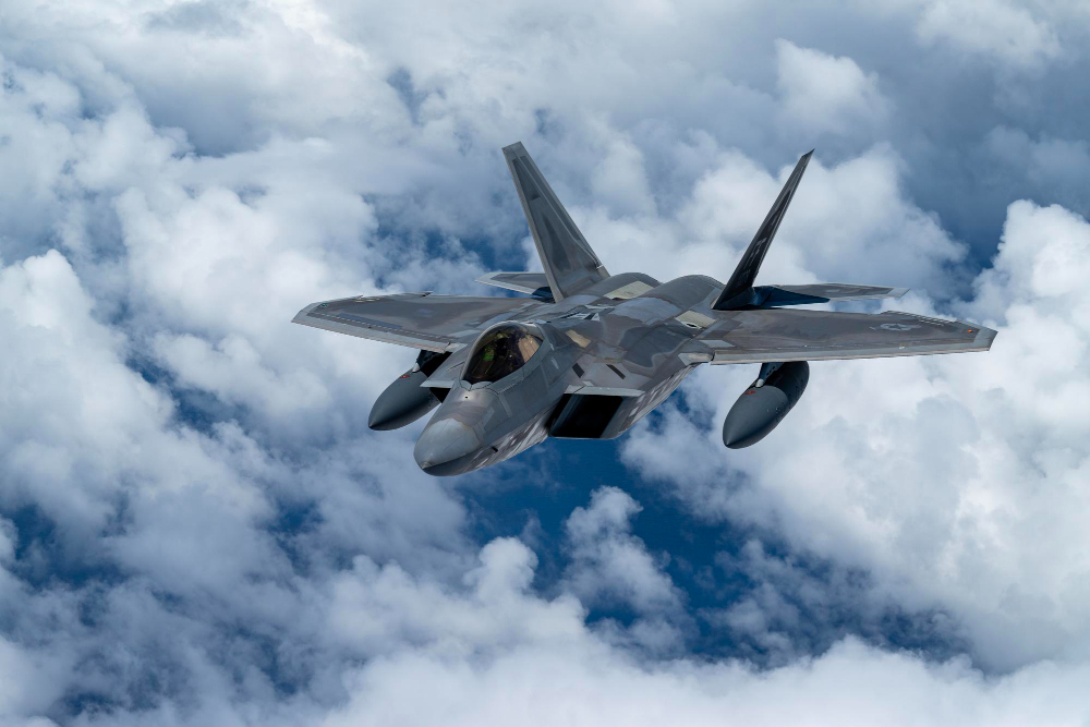 AVION ZA 1 EVRO: Rumunija kupila 18 borbenih letelica od Holandije