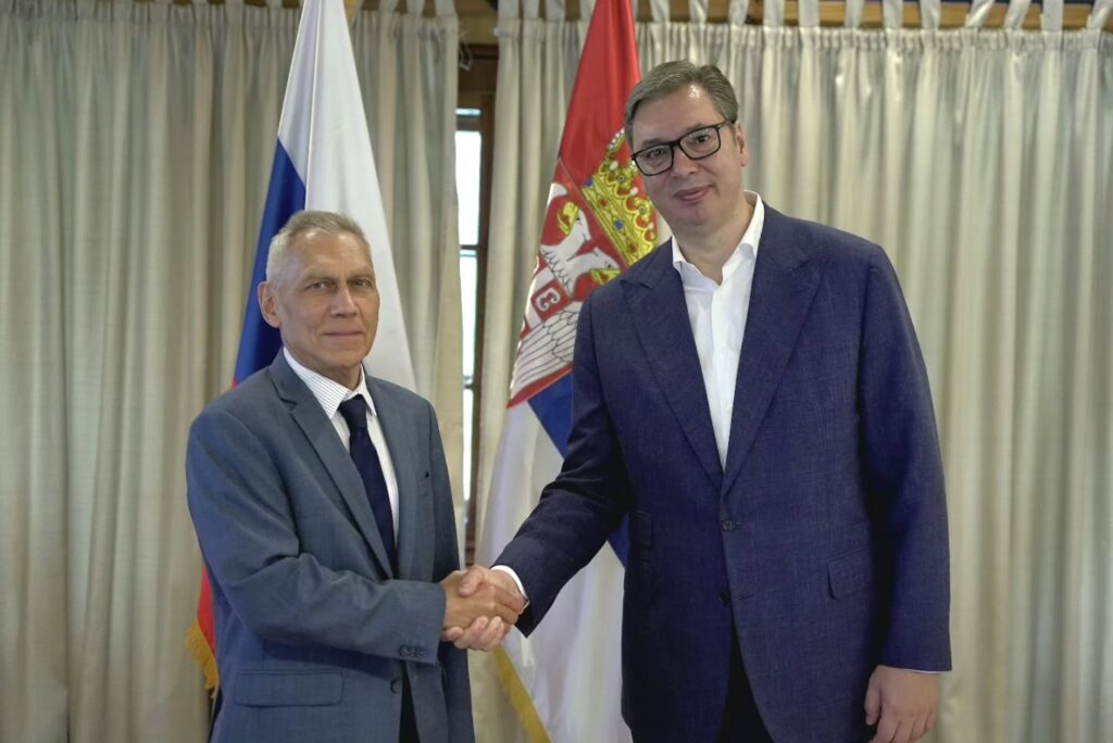 ČUVAMO MIR I JAČAMO PRIJATELJSTVO: Predsednik Vučić sastao se sa ambasadorom Rusije Bocan-Harčenkom