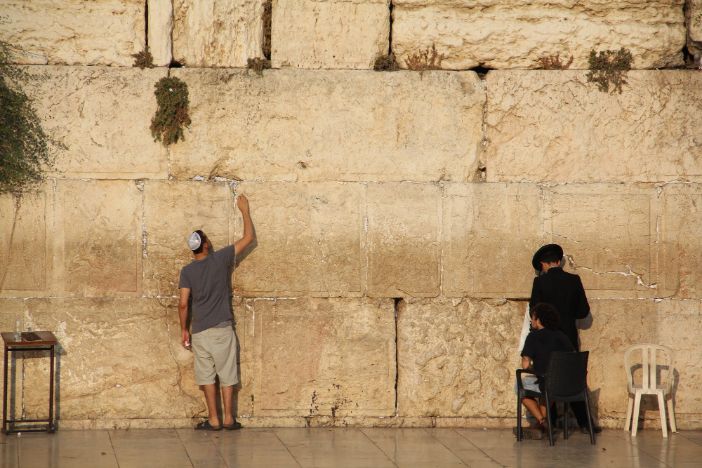 OSVANULI ANTIRATNI GRAFITI U JERUSALIMU: Brzom akcijom policije osumnjčeni uhapšen